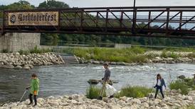 Yorkville waging war against weeds along Fox River downtown