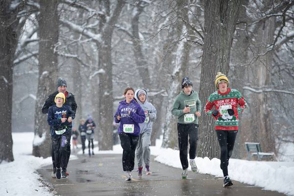 240 people participate in 35th annual Jingle Bell Run