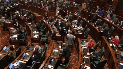 Illinois house passes energy bill amid debate over costs to consumers