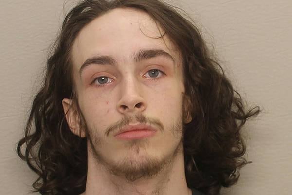 Rockford man pleads not guilty to felony charges of running from police with a loaded handgun