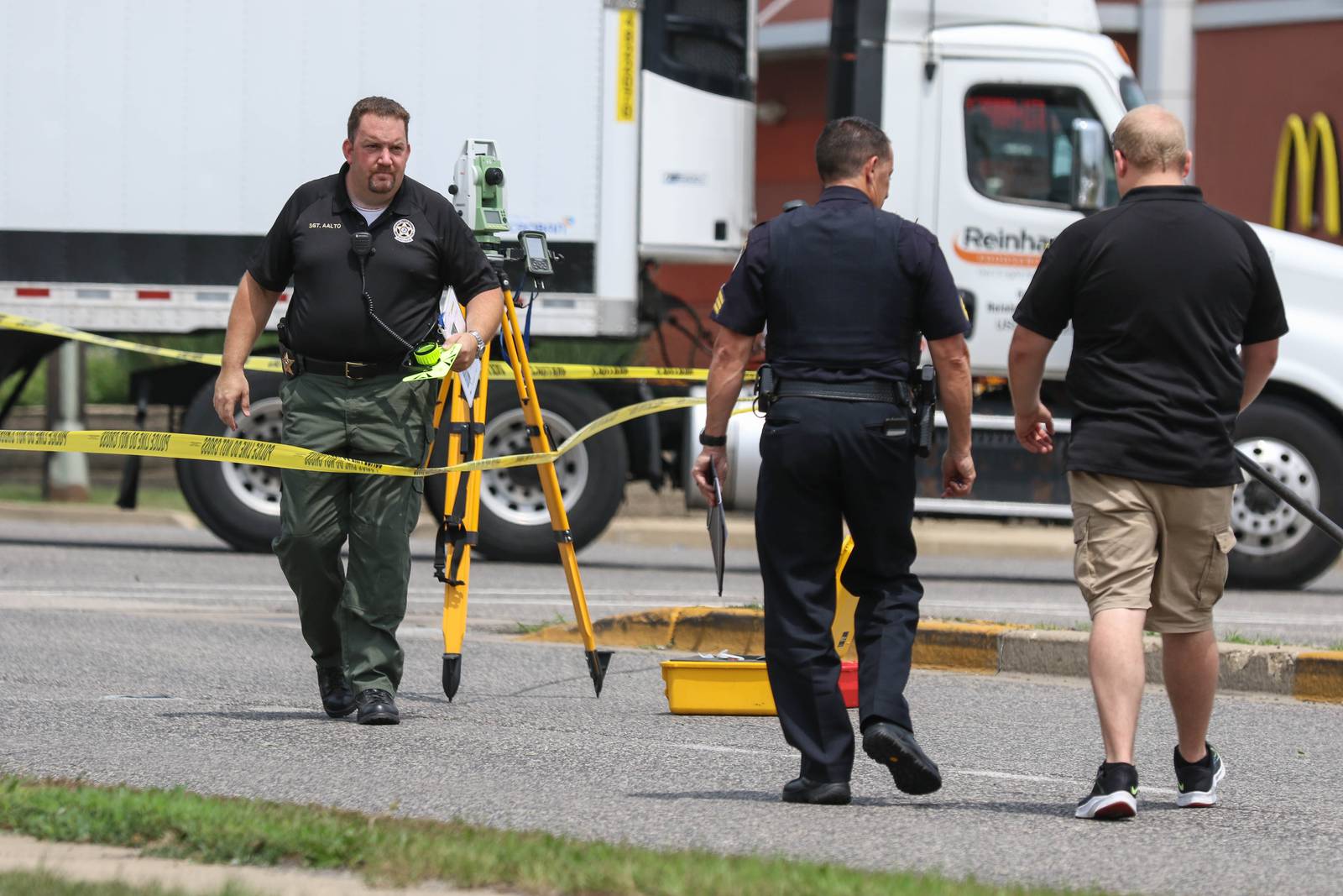 Jiffy Lube employee dies after being hit by SUV in McHenry Shaw Local