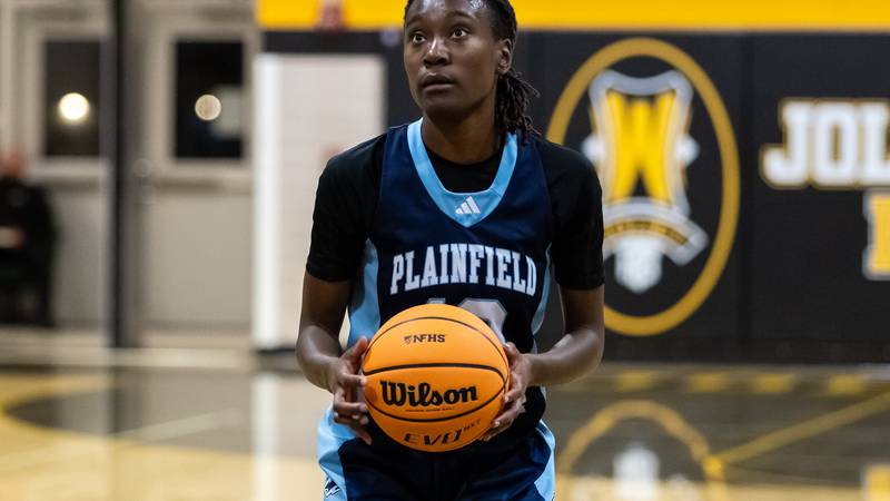 Big night from Layla Lesure lifts Plainfield South girls past Joliet West
