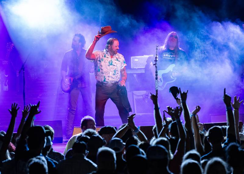 Randy Houser raises his hat in appreciation of all the fans who spent the night at his concert at the Marshall Putnam Fair on June 17, 2025 in Henry Illinois.