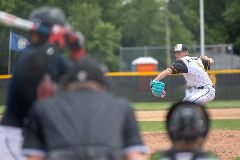 Cody Winegar (9) of Iowa pitches to batter on Thursday, July 17, 2025 at Washington Park in Peru.
