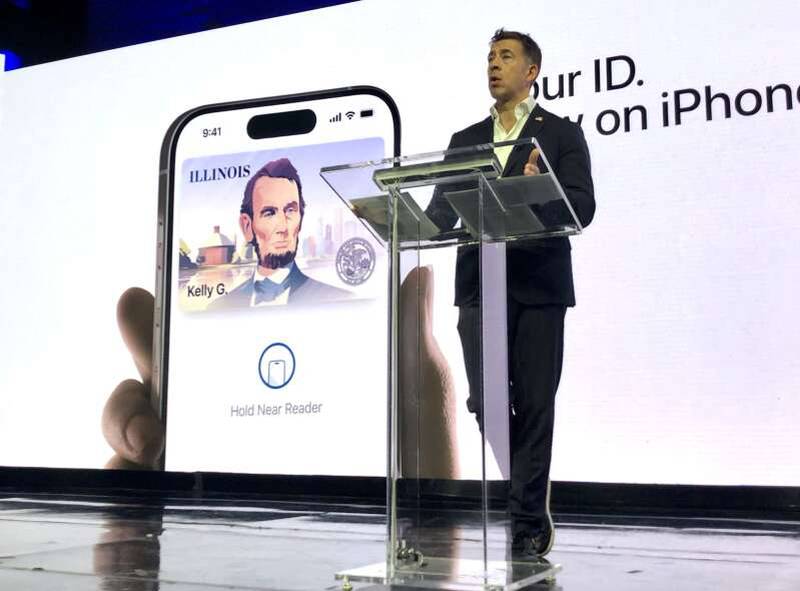 Illinois Secretary of State Alexi Giannoulias takes media questions Tuesday about a new program allowing state driver's licenses and identification cards to be uploaded to Apple Wallets.