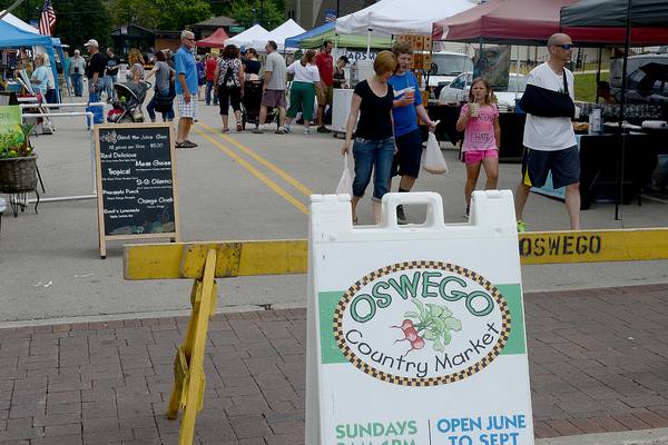 5 Things to Do: Live music, dueling pianos and a country market in Kendall County