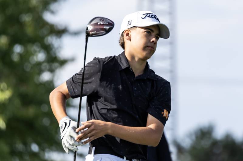 Minooka’s Gabe Ciesielski watches his drive at the 10th hole during the IHSA Boys’ Class 3A Sectional at Wedgewood Golf Course in Plainfield on Oct. 6, 2025.