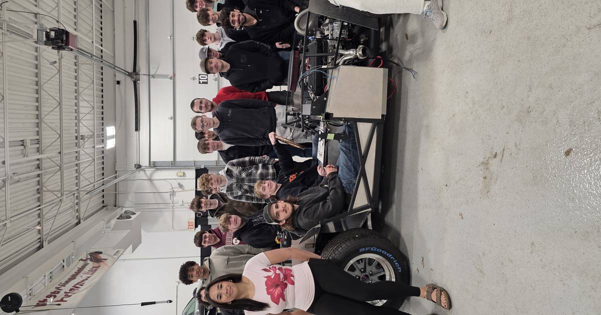 GAVC automotive students build their own Shelby Cobra