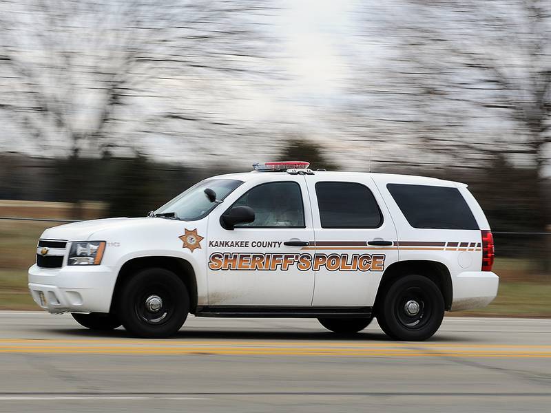 Head-on crash in western Kankakee County claims 4 lives
