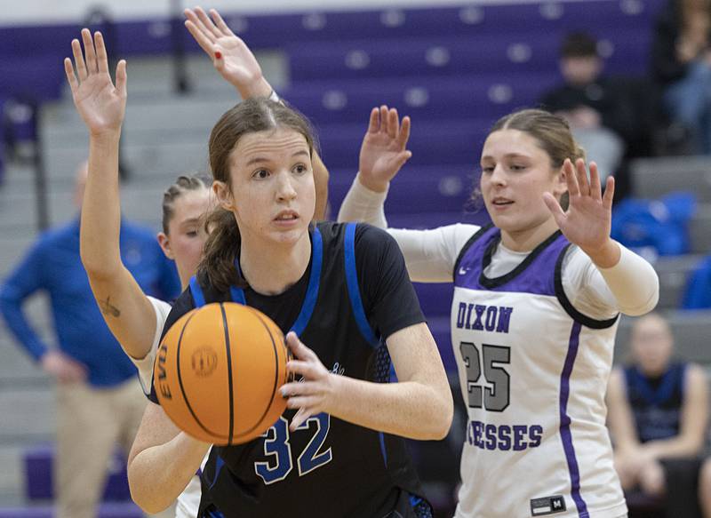 St. Francis’ Pyper Schweiner looks to pass against Dixon Saturday, Jan. 10, 2026.