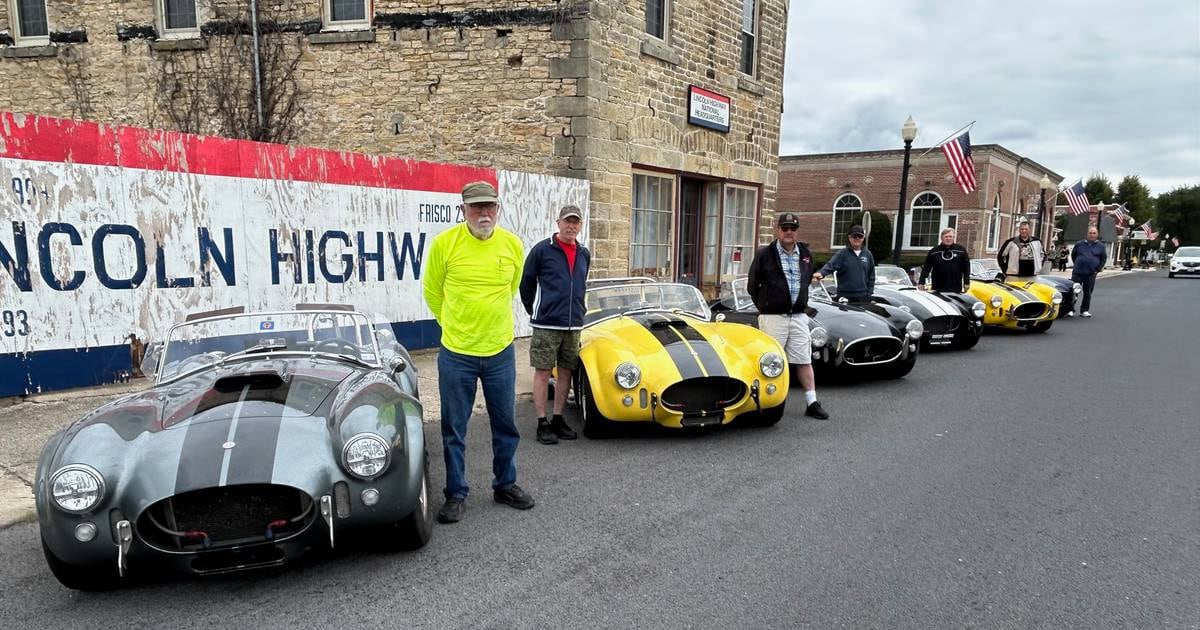 Elite car club visits Franklin Grove while rolling along Lincoln