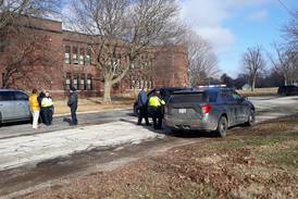 Knife-wielding Streator man, shot by police, found unfit for trial