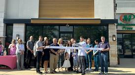 New vet clinic opens in St. Charles