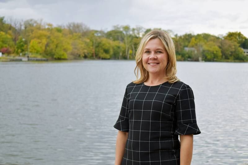 Lora Vitek, candidate for St. Charles Mayor