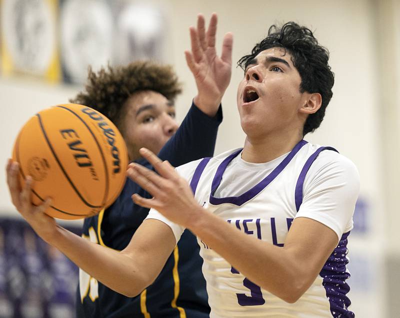 Rochelle’s Kasin Avila puts up a shot against Sterling Saturday, Jan. 3, 2026.