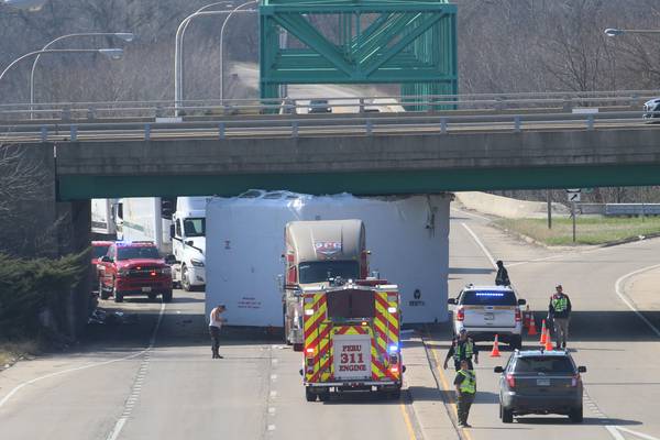Photos: Semi truck collides with Illinois Route 251 overpass