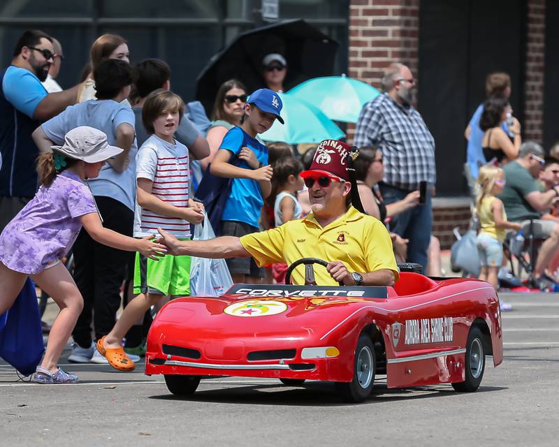 Aurora Area Shrine Club at the annual PrairieFest parade in downtown Oswego. June 18, 2023.