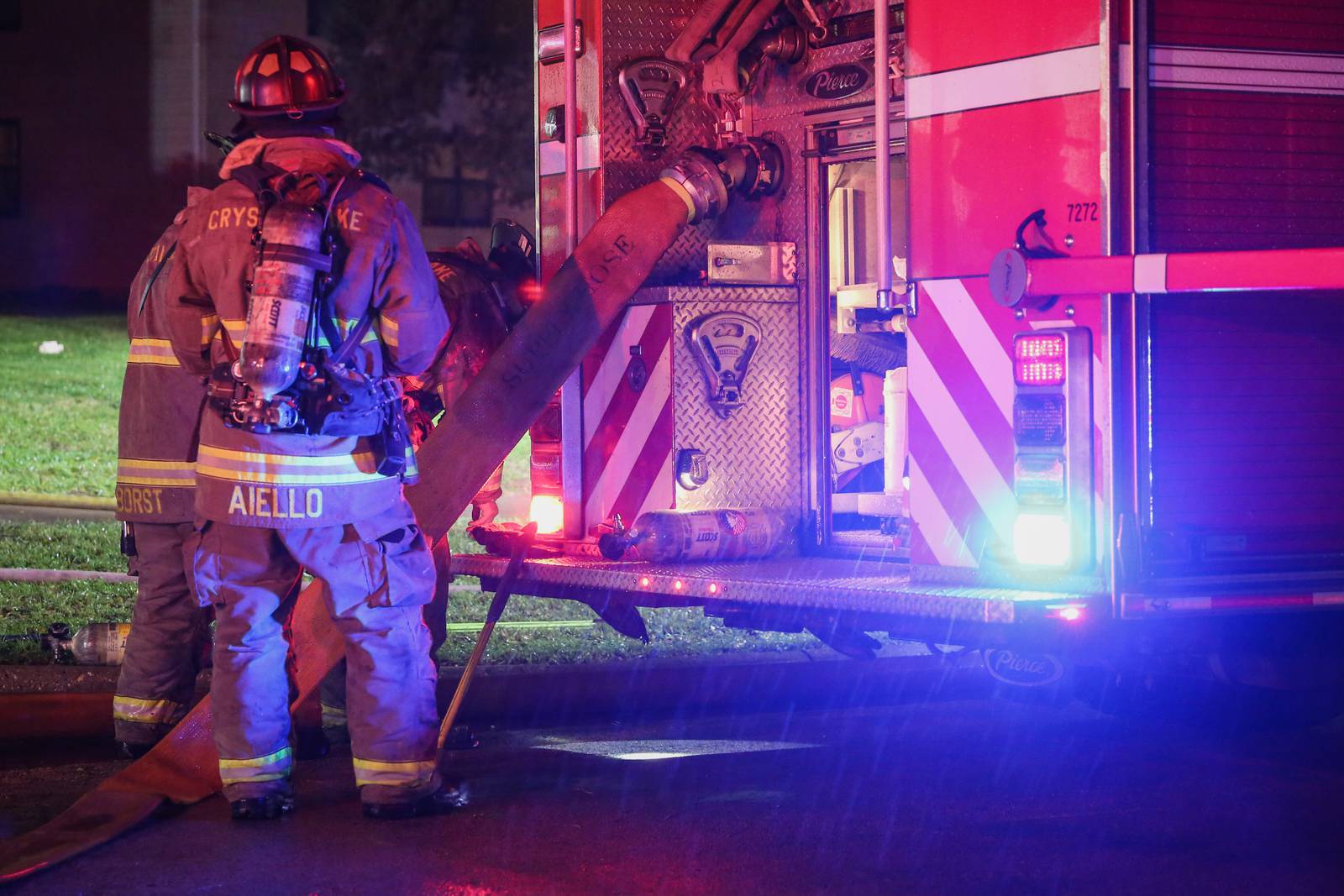 Apartment building fire in Crystal Lake leaves all four units ...