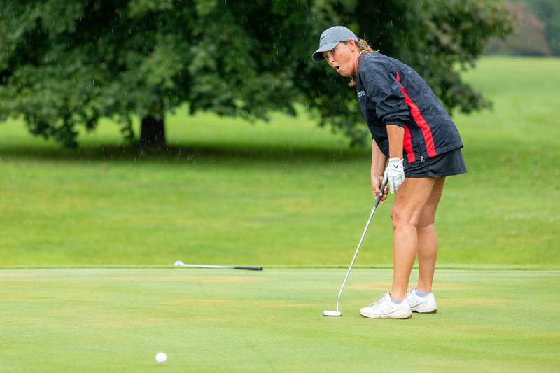 Denise Parlier of Edgewood reacts her putt on Saturday, August 10, 2025 at the annual Illinois Valley Women's Golf Tournament at Edgewood Golf Club in McNabb.