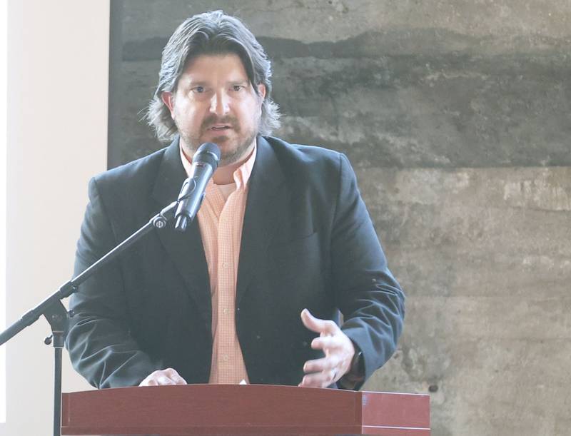 Illinois Valley Chamber of Commerce Executive Director Bill Zens speaks during the Illinois Valley Chamber of Champions of Change Awards Night on Wednesday, May 6, 2026 at the Westclox Event Center in Peru.