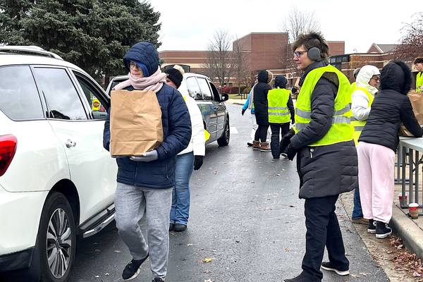 Food drive Sunday in Lockport assists families during record-long US government shutdown