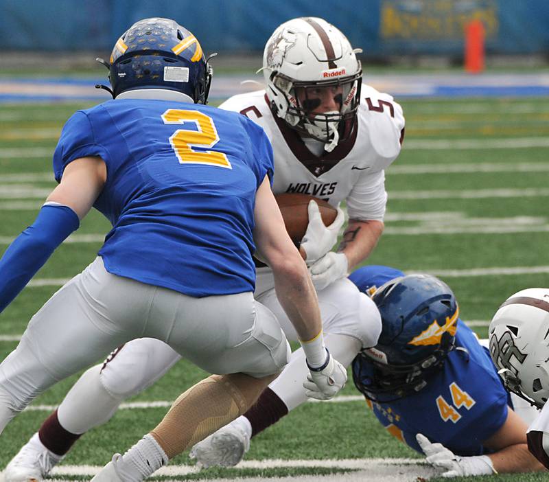 Photos Prairie Ridge vs. Lake Forest football Shaw Local