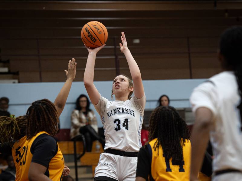 Ava Johnson goes for 41 points in Kankakee’s 82-41 win over Thornwood
