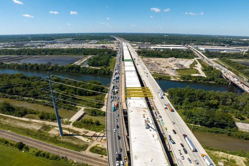 Kane County company scores millions from Tollway for Mile Long Bridge work 