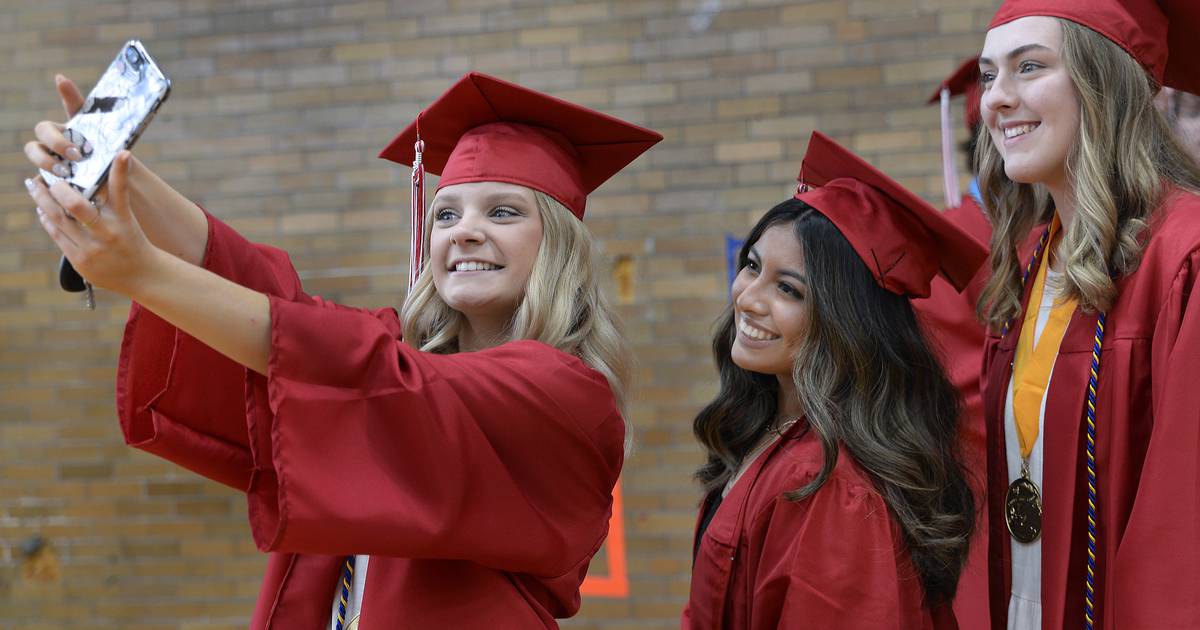Streator High School Class of 2022 graduates 185 Shaw Local