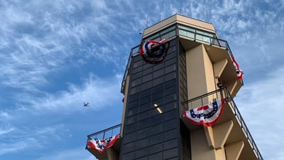 Shutdown not grounding flights at local airports in northern Illinois