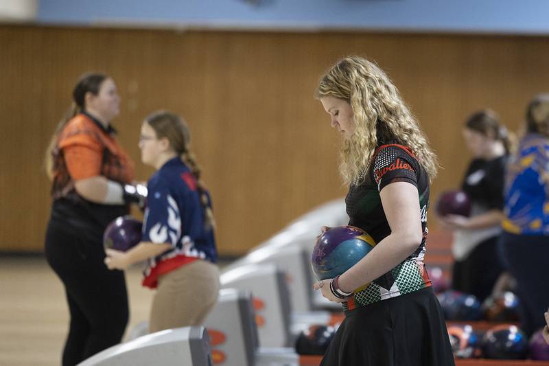 Lasalle-Peru’s Makenzie Hamilton focuses on her throw during bowling regionals at Plum Hollow in Dixon on Saturday, Feb. 4, 2023.