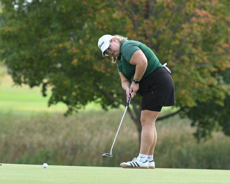 Caray Curtis of Plainfield Central putts during the Southwest Prairie conference meet on Wednesday Sept. 24, 2025, held at Blackberry Oaks Golf course in Bristal.