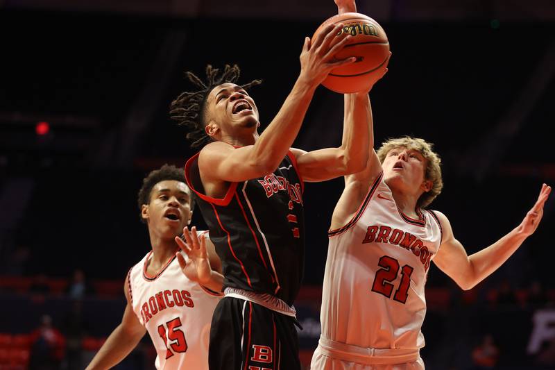 Bolingbrook’s Daniel Walker battles for the shot against Barrington in the Class 4A 3rd place match at State Farm Center in Champaign. Friday, Mar. 11, 2022, in Champaign.