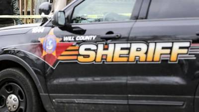 Fugitive strikes Will County sheriff’s deputy’s car during pursuit