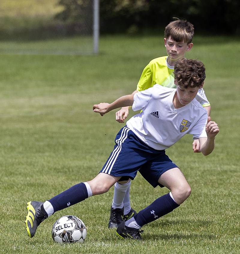 Sterling United’s Liam Rosquist handles the ball against the Quad City Strikers Sunday, May 19, 2024 at Scheid Park in Sterling.
