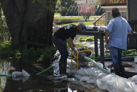 Flood watch: Fox Lake level begins to drop; river could crest late Thursday at Algonquin Dam