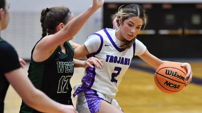 Photos: Downers Grove North vs. Glenbard West girls basketball