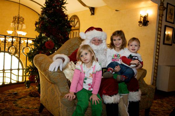 Celebrate the holidays with these special Santa brunch, breakfast events in northern Illinois