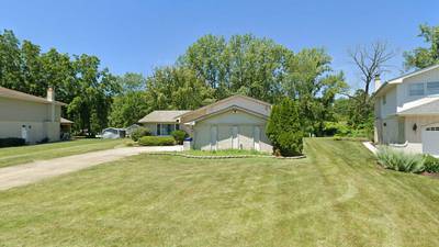 Sale closed in Orland Park: $380,000 for a single-family home