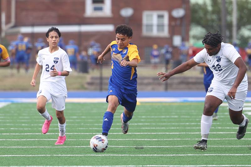 Joliet Central’s Juan Sebastian Garcia Duarte works the ball upfield against Plainfield South on Tuesday, Sept. 5, 2023 in Joliet.