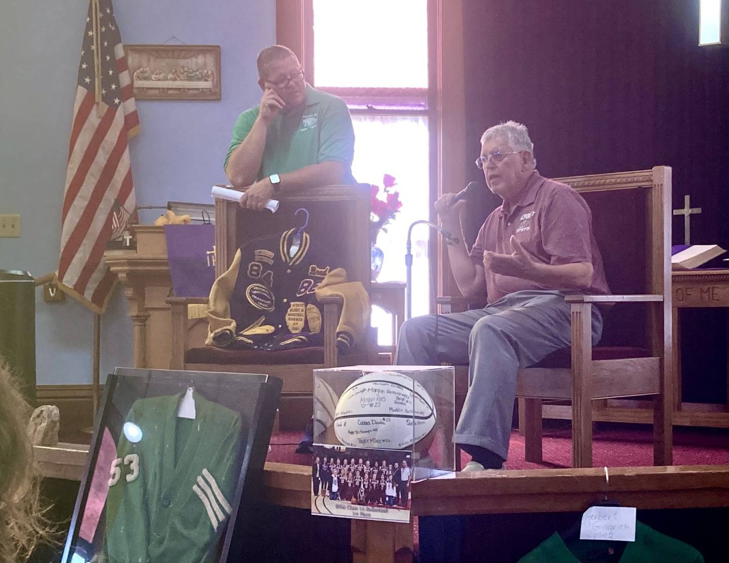 Former Neponset coach Chuck Blake speaks during Saturday's Bureau County Basketball History event in Mineral sponsored by the IBCA.