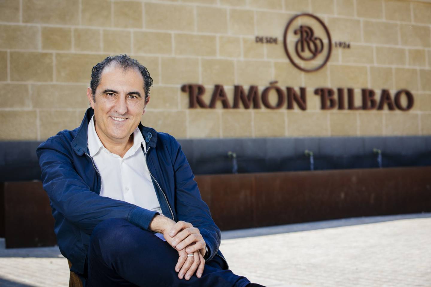 Ramón Bilbao - Rodolfo Bastida - Uncorked column