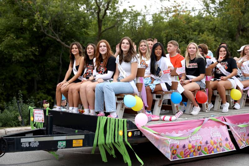 Photos Wheaton Warrenville South celebrates Shaw Local
