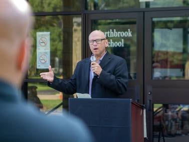 Mendota OKs extended drop-off area for Northbrook Elementary