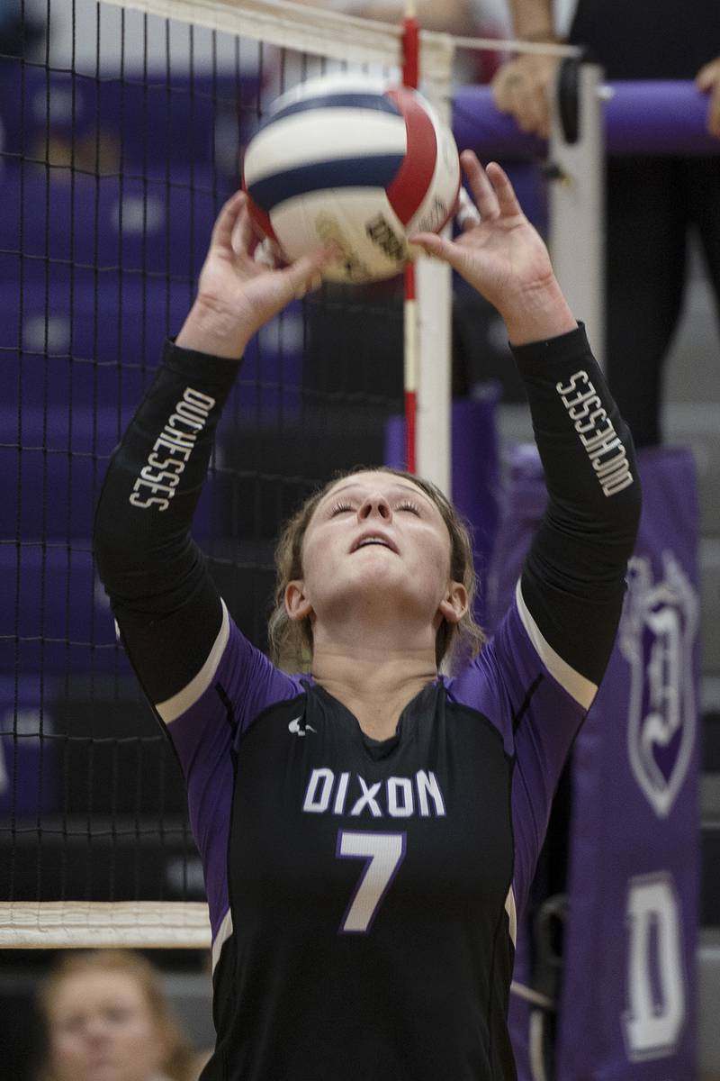 Dixon’s Presley Lappin sets the ball against Rochelle Thursday, August 28, 2025.