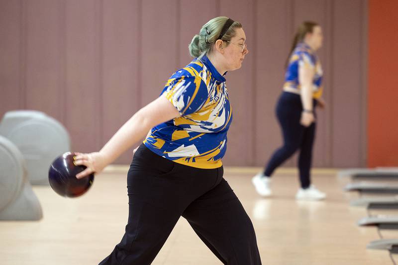 Sterling’s Olivia Barton bowls against Galesburg Tuesday, Jan. 7, 2025, at Blackhawk Lanes.