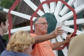 De Immigrant marks 25 years as Fulton’s authentic Dutch windmill