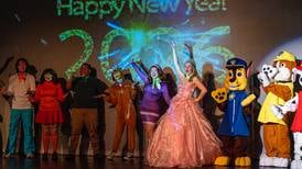 Photos: Stage 212 Host's "New Year, New Friends"