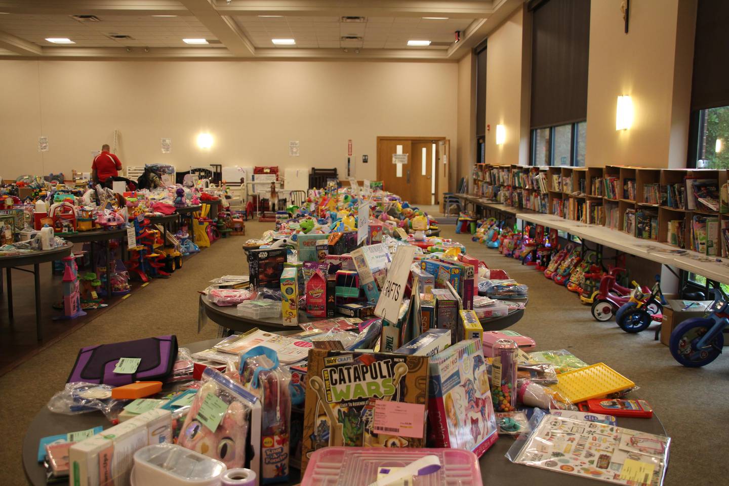 One of the 2025 KidsStuff Resale events, held at St. Elizabeth Ann Seton Catholic Church in Crystal Lake, has put on since 1998 by the Moms of McHenry County.