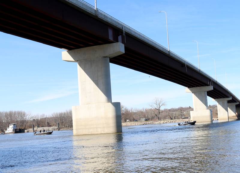 Anglers make their way underneath the Illinois Route 89 bridge during the National Walleye Tour Masters Walleye Circuit on Saturday, March 23, 2024 in Spring Valley.